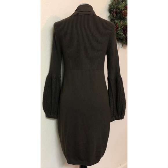 A Common Thread Anthropologie Cardigan Sweater - Picture 4 of 6